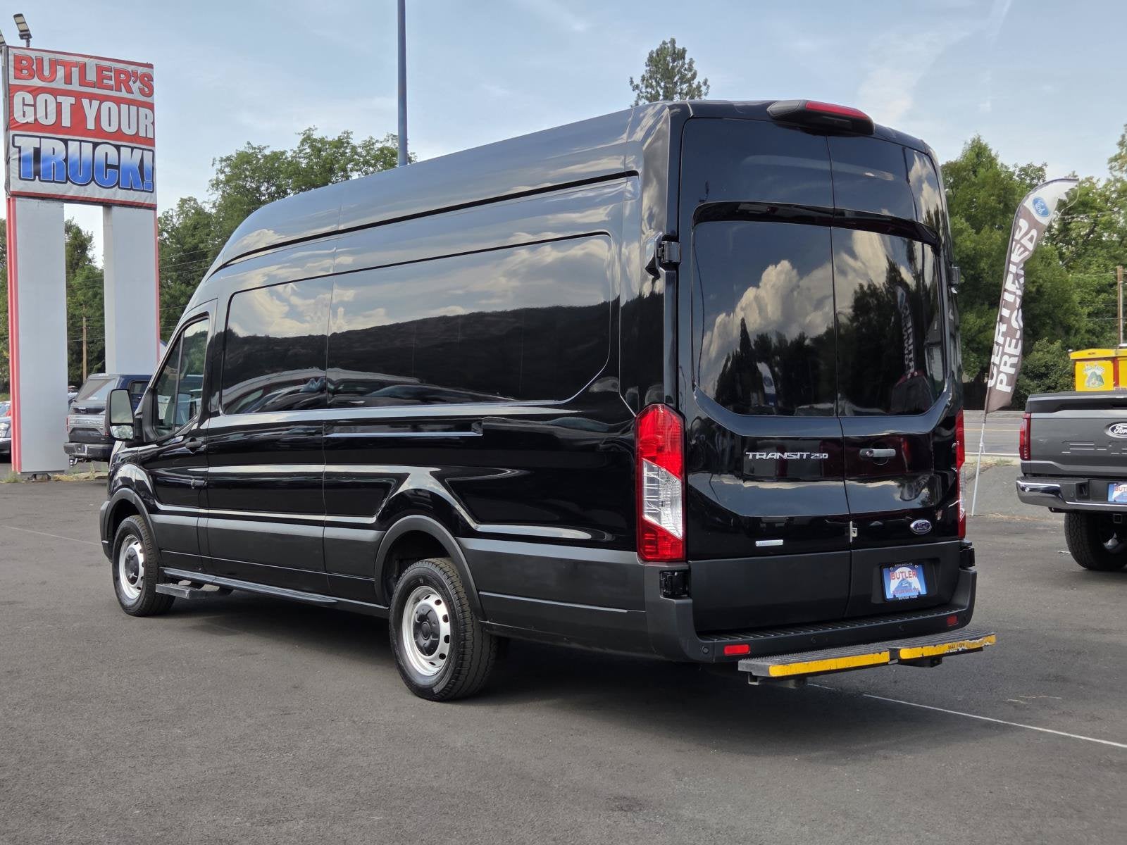 2023 Ford Transit Cargo Van Base