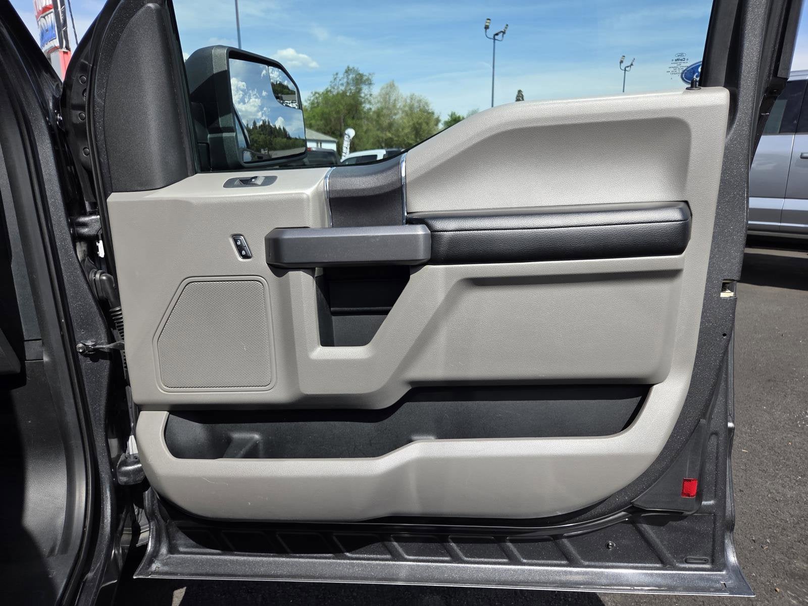 2015 Ford F-150 Base