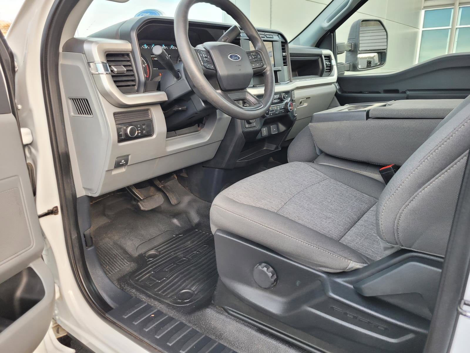 2024 Ford Super Duty F-350 SRW XL