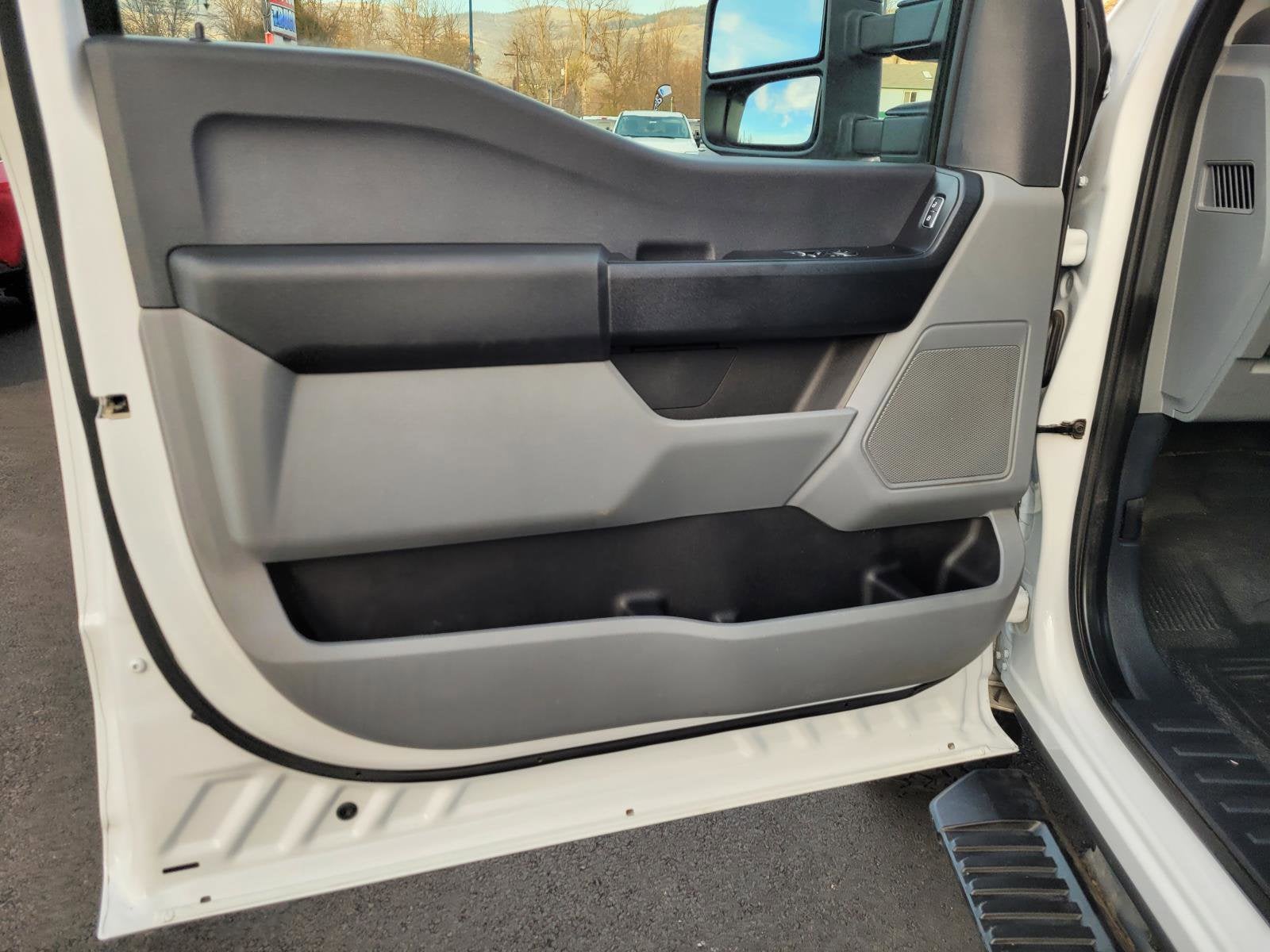 2024 Ford Super Duty F-350 SRW XL