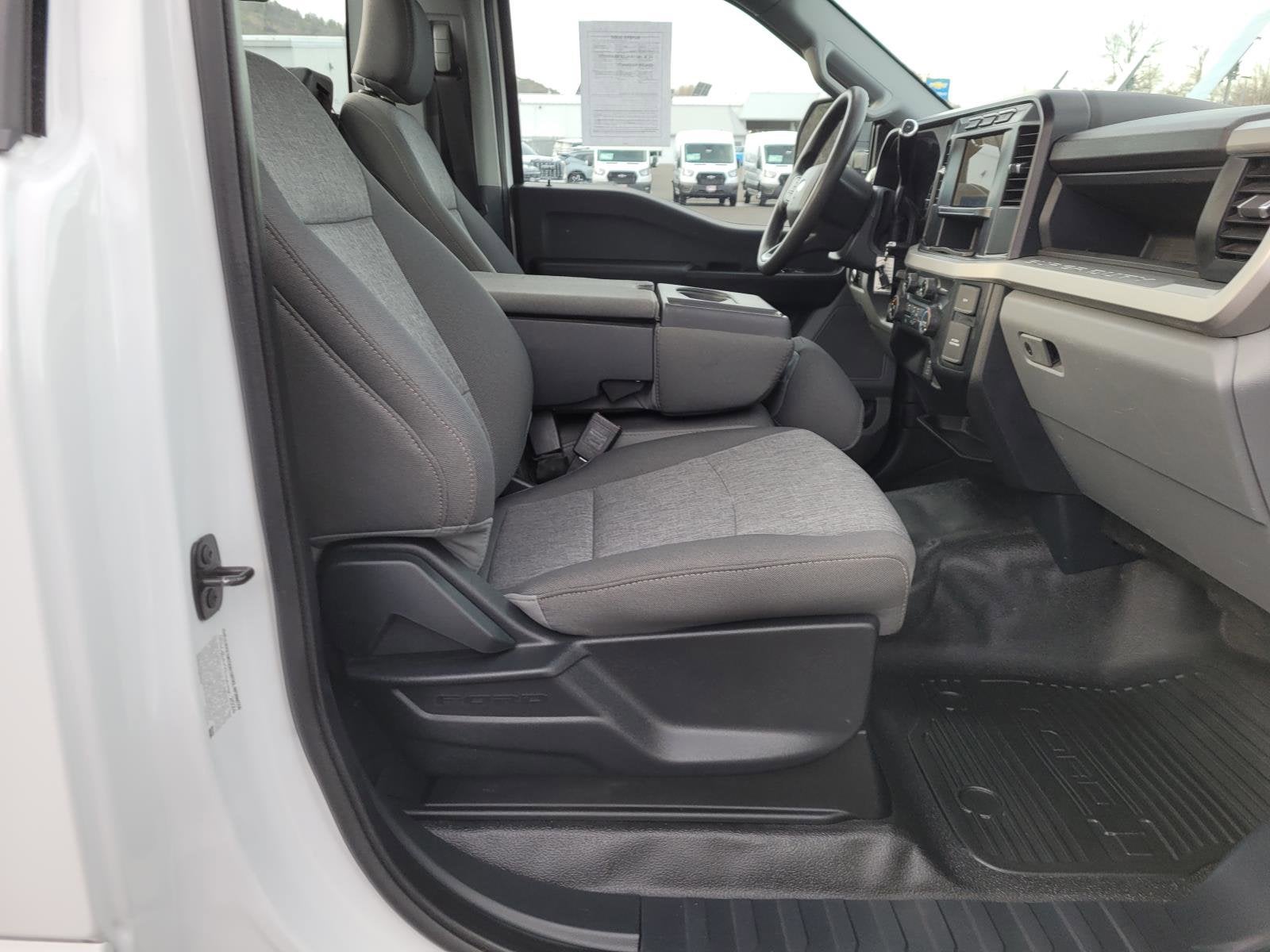 2024 Ford Super Duty F-350 SRW XL