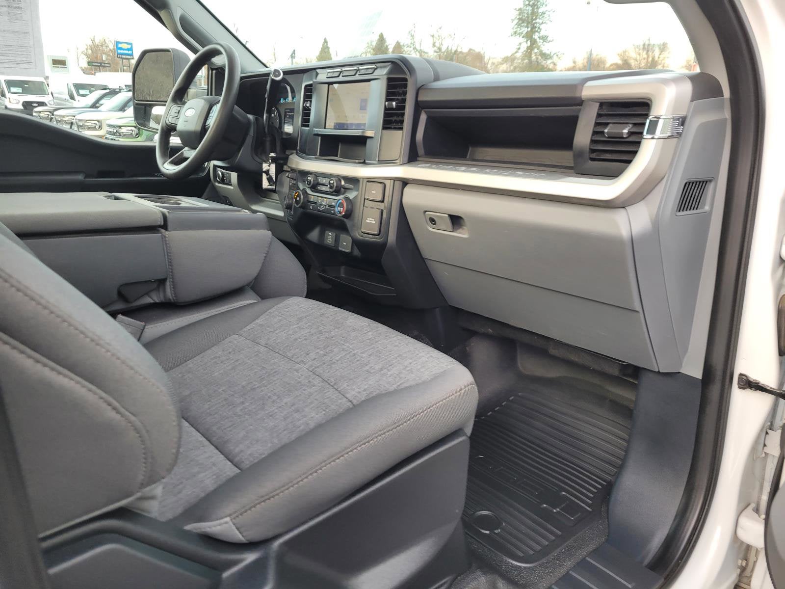 2024 Ford Super Duty F-350 SRW XL