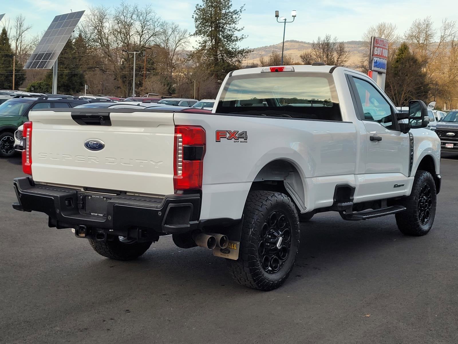 2024 Ford Super Duty F-350 SRW XL