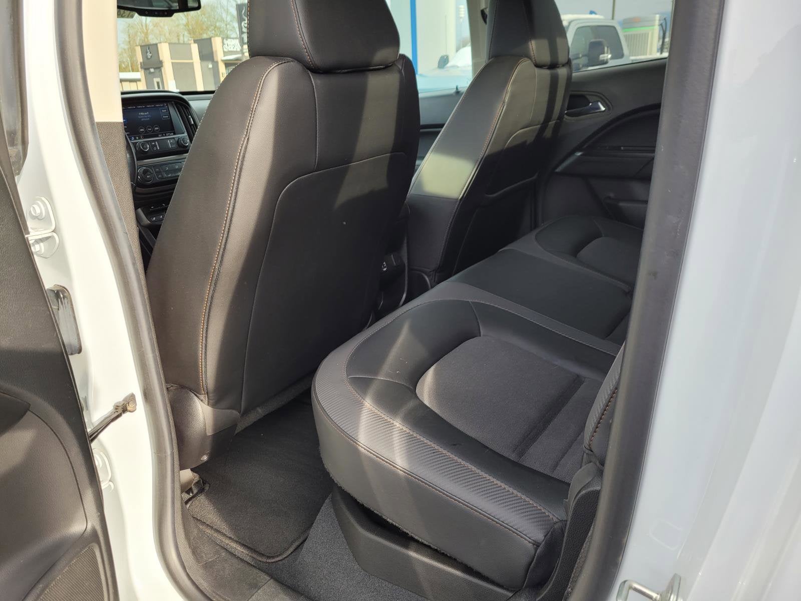 2022 GMC Canyon 4WD AT4 w/Cloth