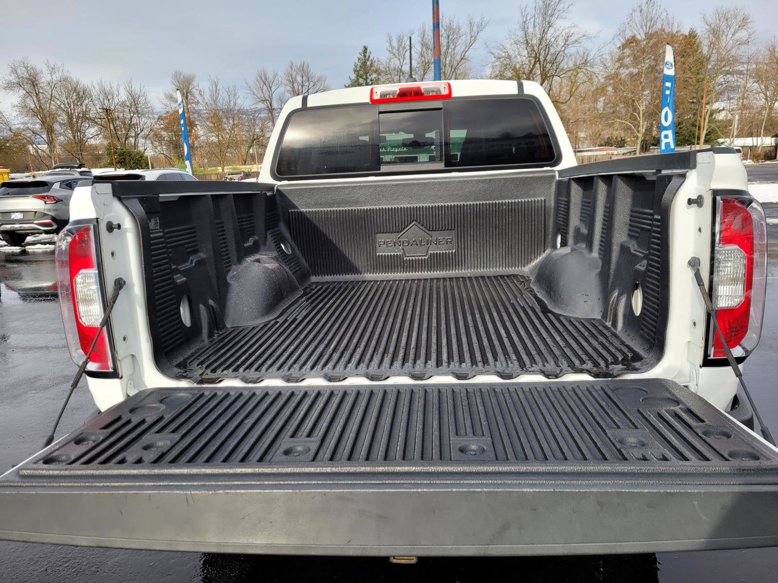 2022 GMC Canyon 4WD AT4 w/Cloth