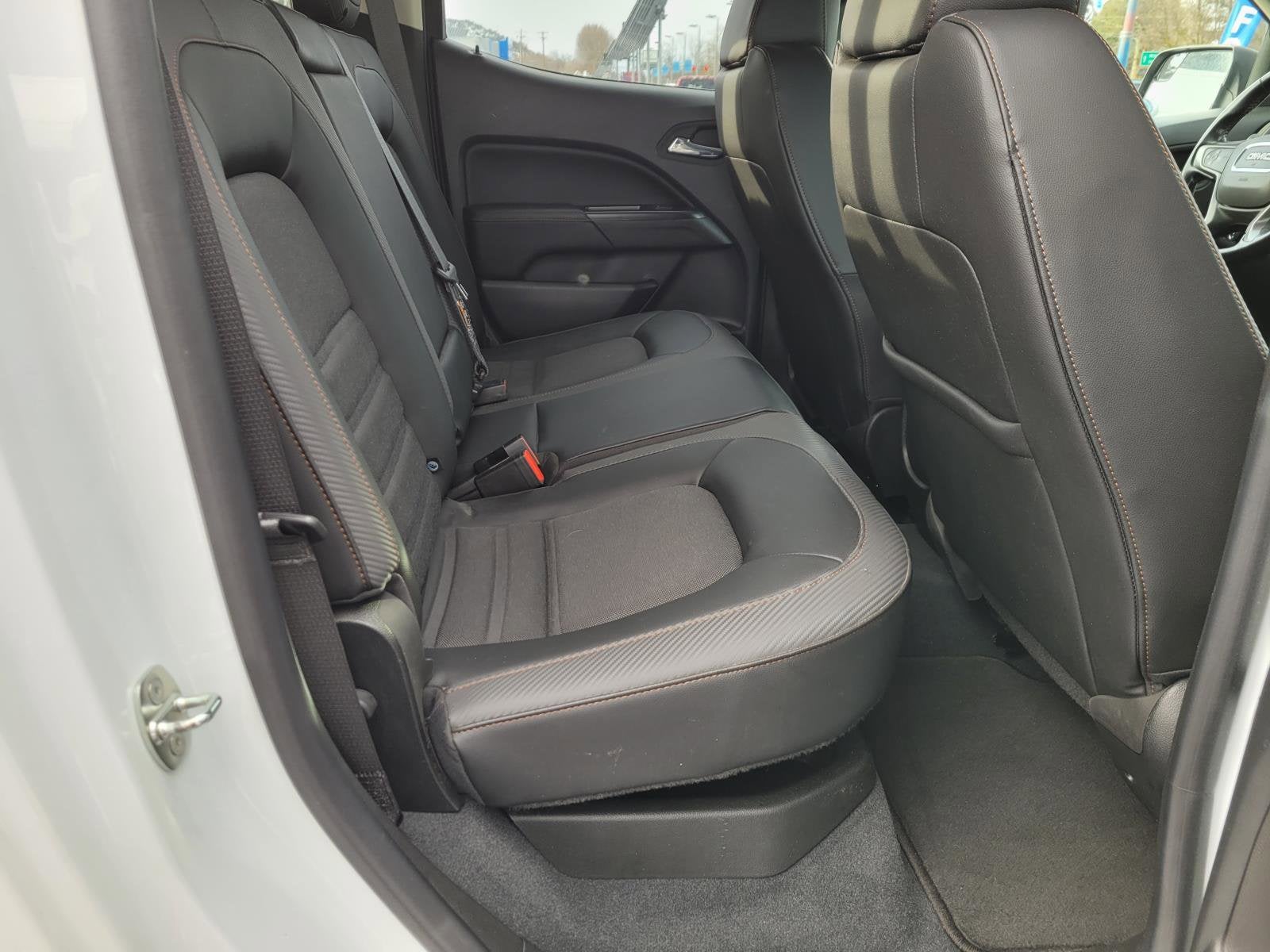 2022 GMC Canyon 4WD AT4 w/Cloth