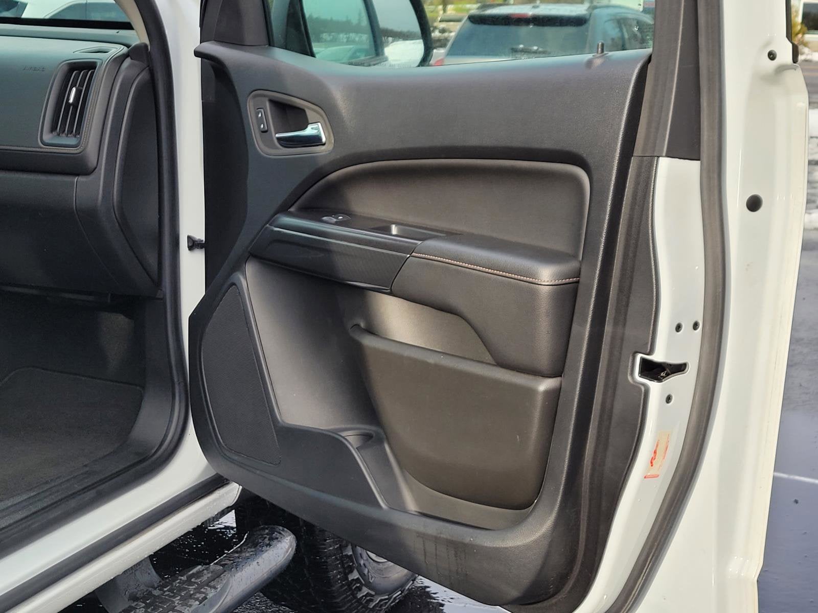 2022 GMC Canyon 4WD AT4 w/Cloth