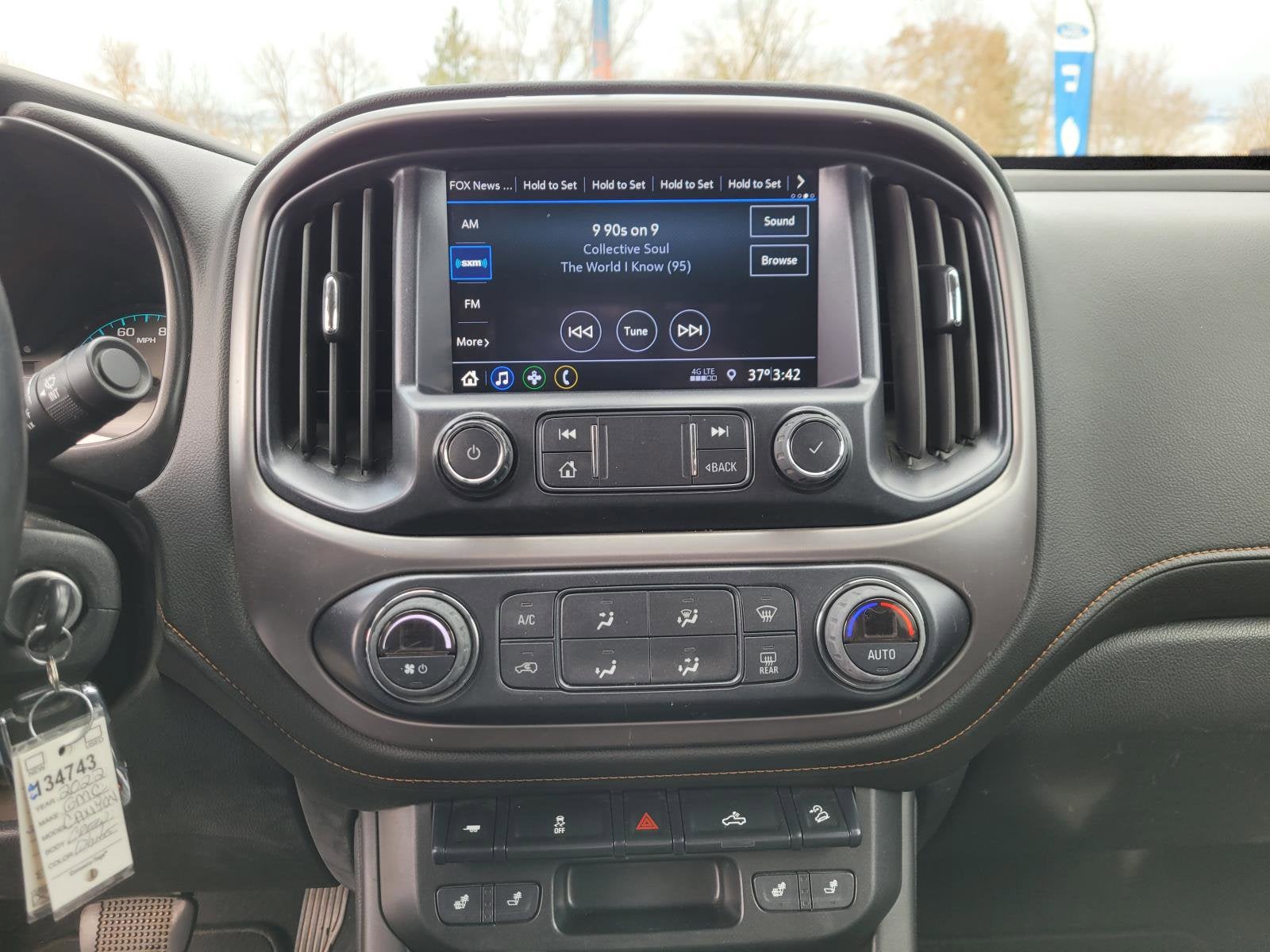 2022 GMC Canyon 4WD AT4 w/Cloth