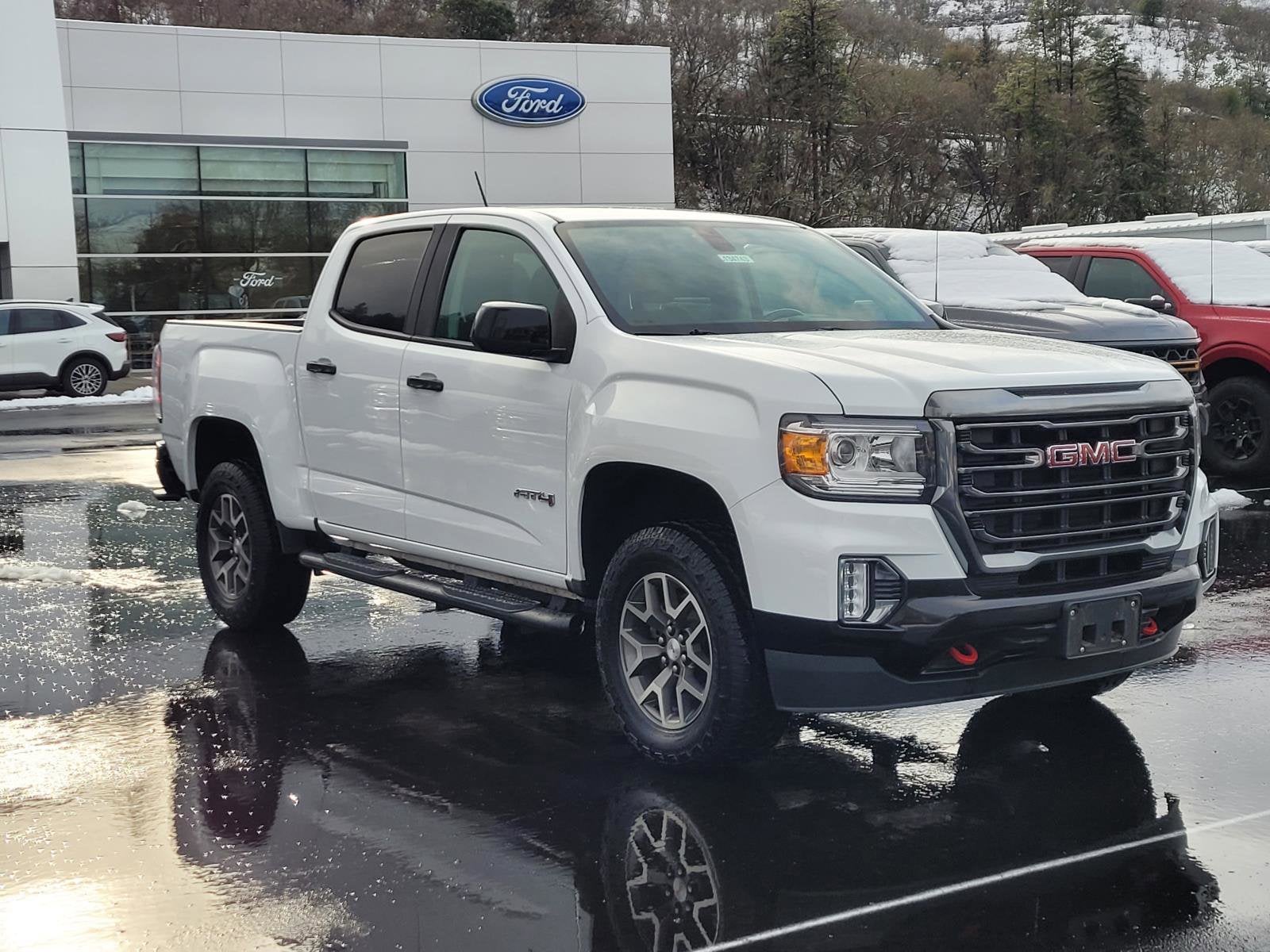 2022 GMC Canyon 4WD AT4 w/Cloth