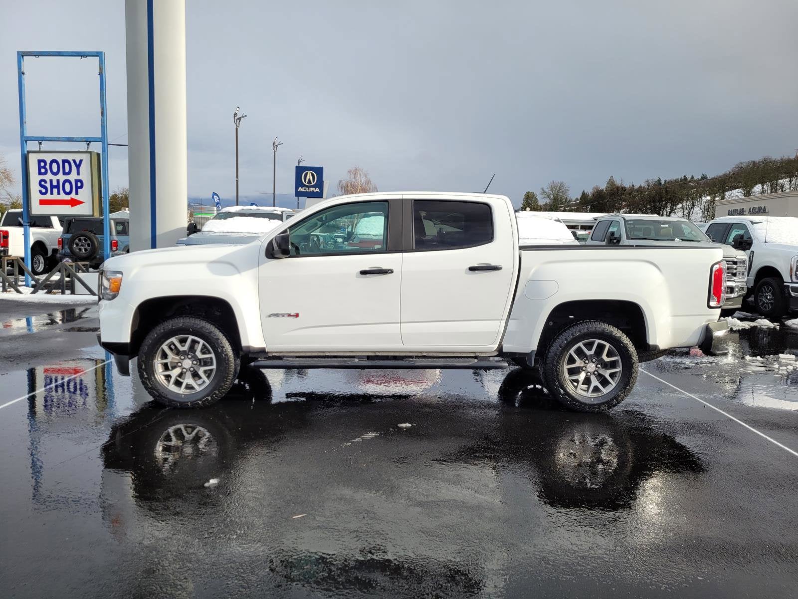 2022 GMC Canyon 4WD AT4 w/Cloth