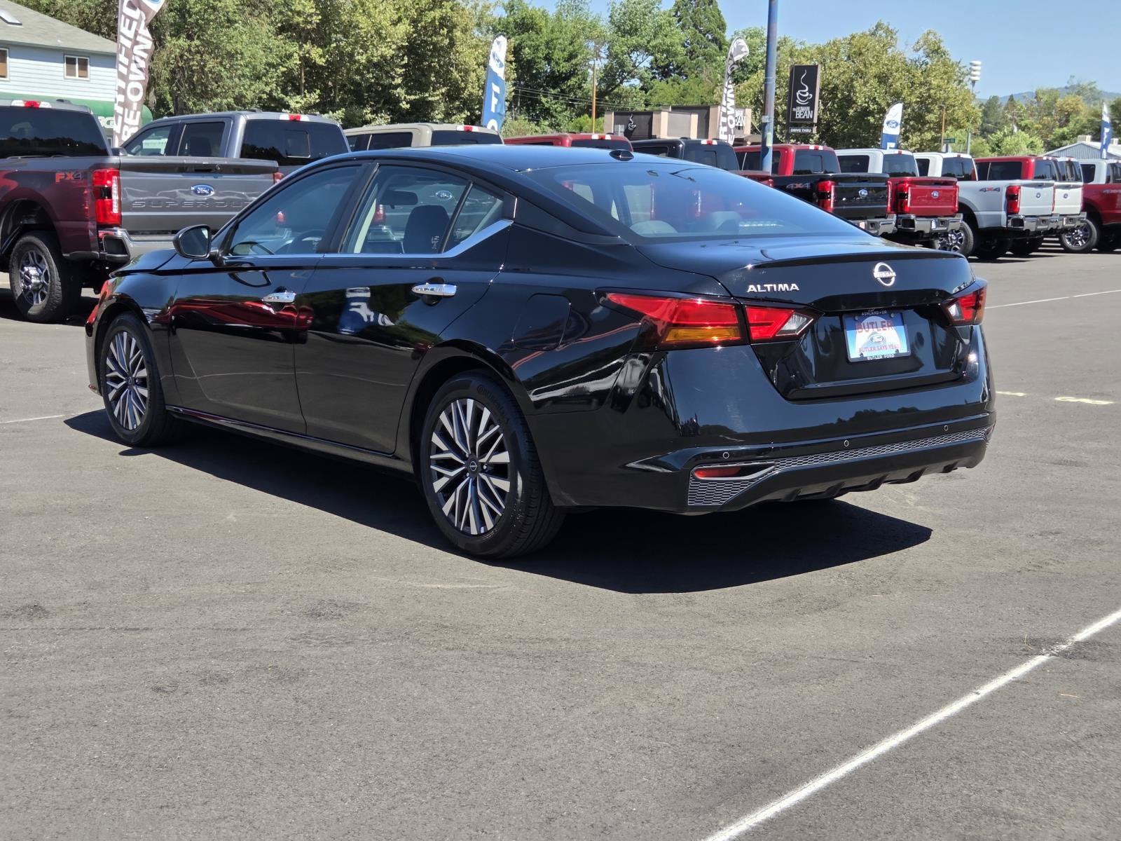 2025 Nissan Altima SV