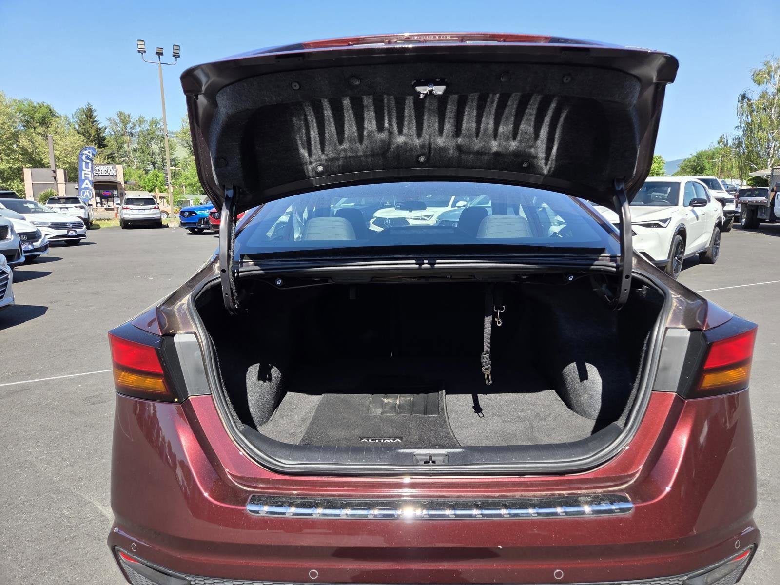 2023 Nissan Altima 2.5 SV