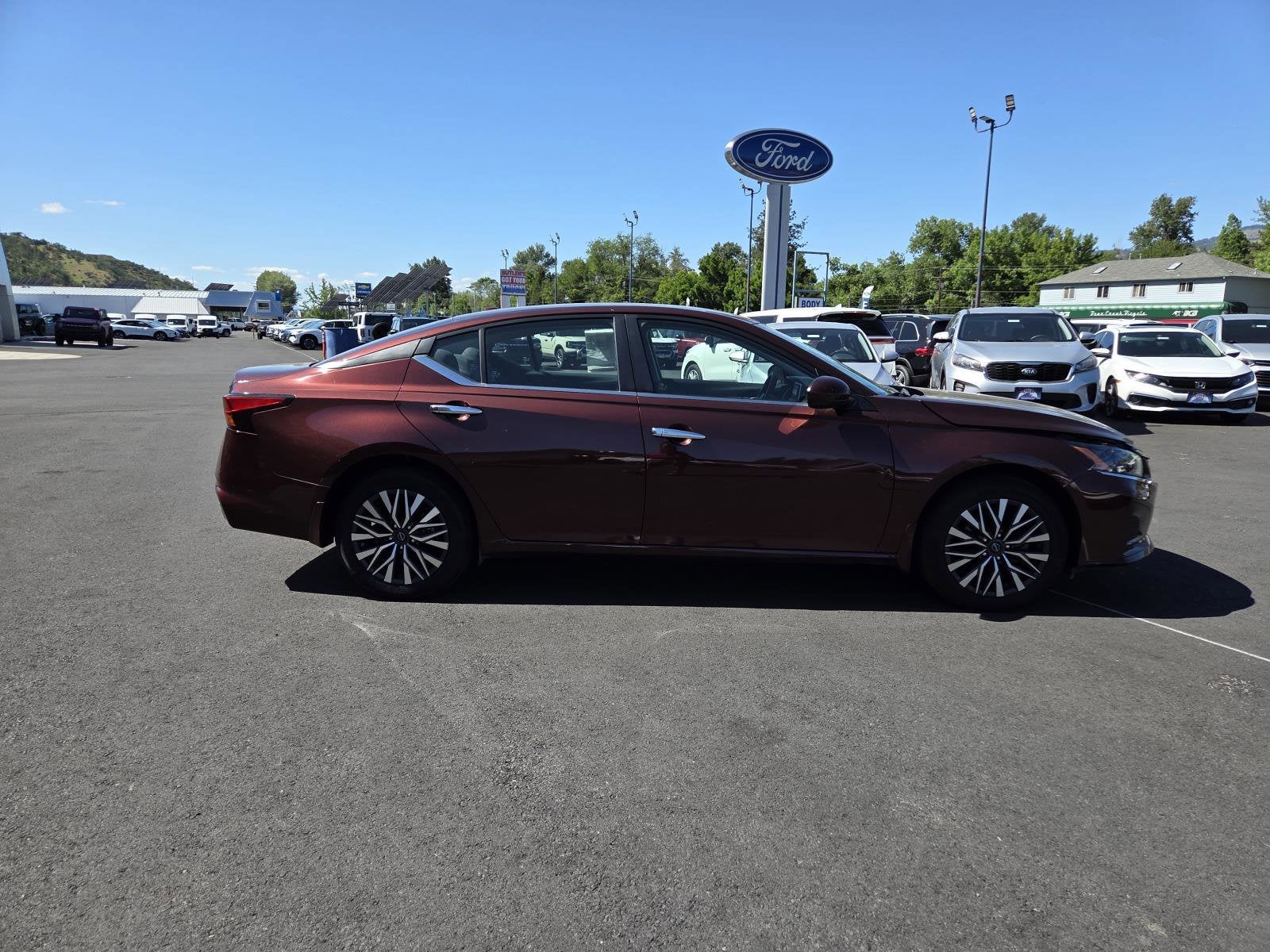 2023 Nissan Altima 2.5 SV
