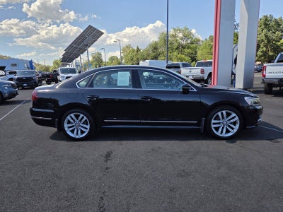 2017 Volkswagen Passat 1.8T SE w/Technology