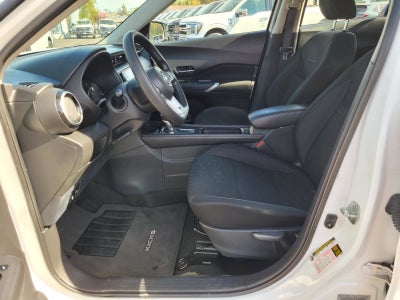 2022 Nissan Kicks SV