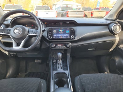 2022 Nissan Kicks SV