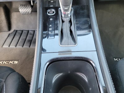 2022 Nissan Kicks SV