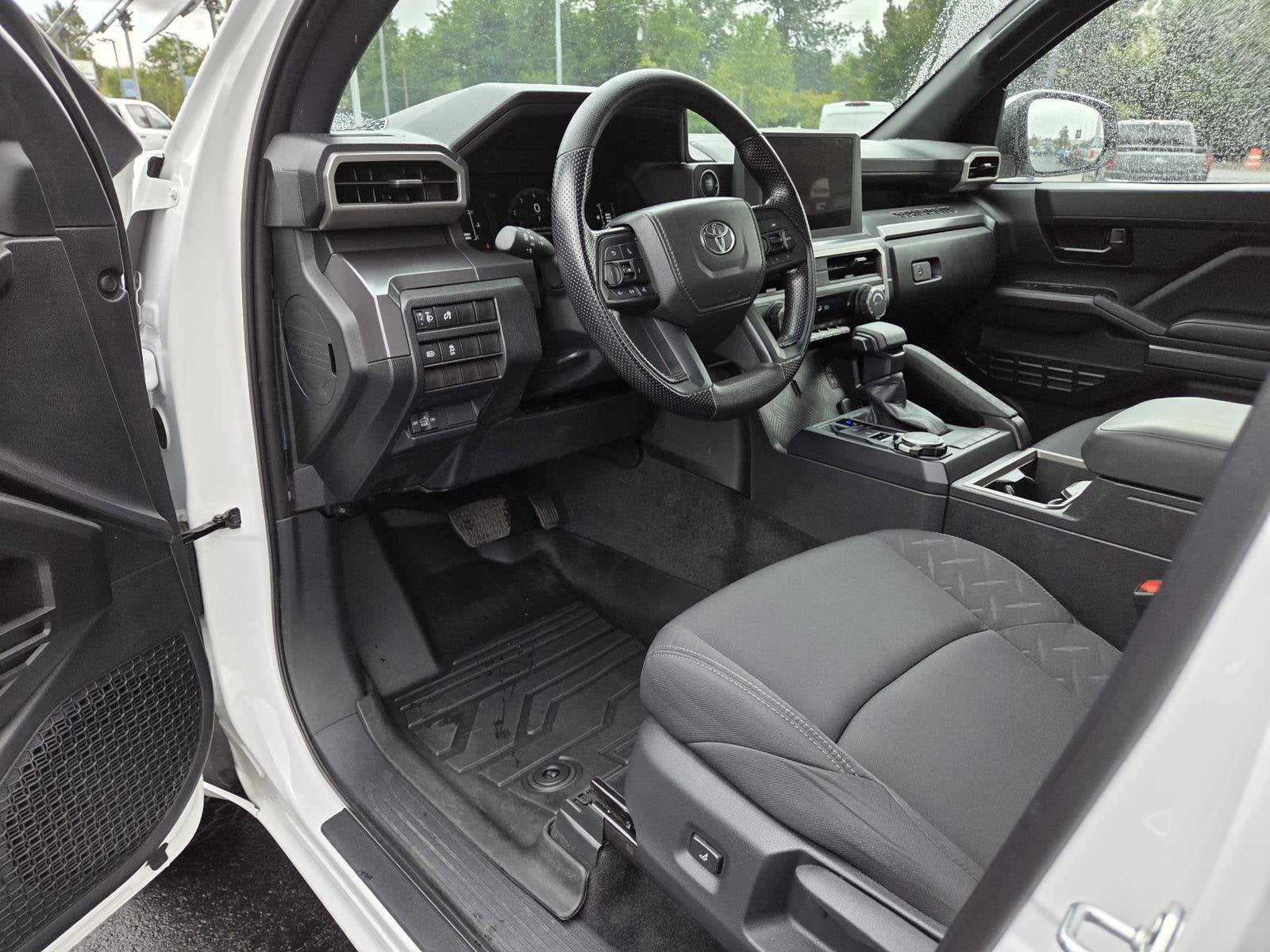 2025 Toyota Tacoma 4WD SR5