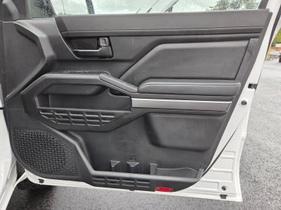 2025 Toyota Tacoma 4WD SR5