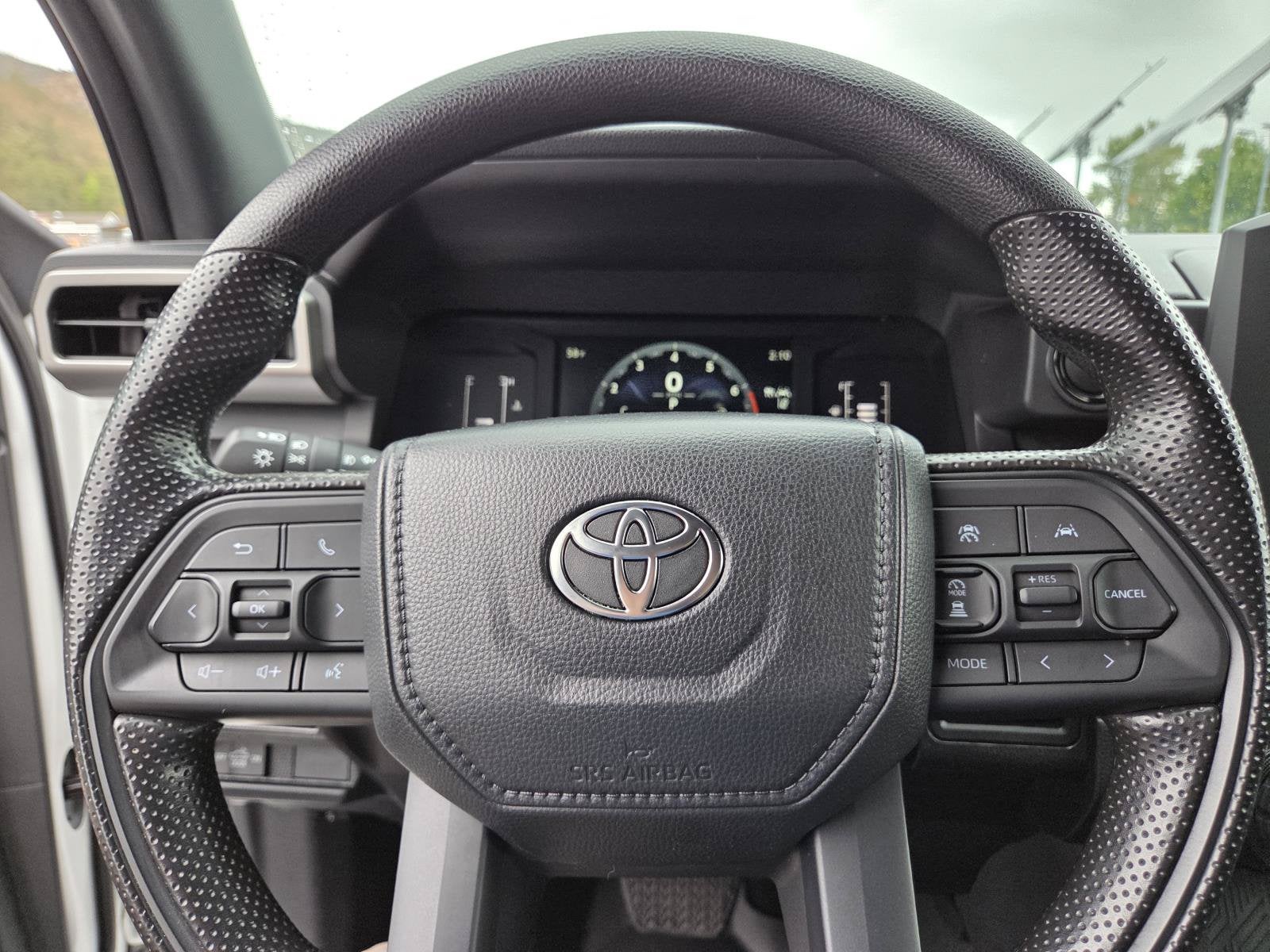 2025 Toyota Tacoma 4WD SR5