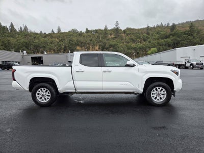 2025 Toyota Tacoma 4WD SR5