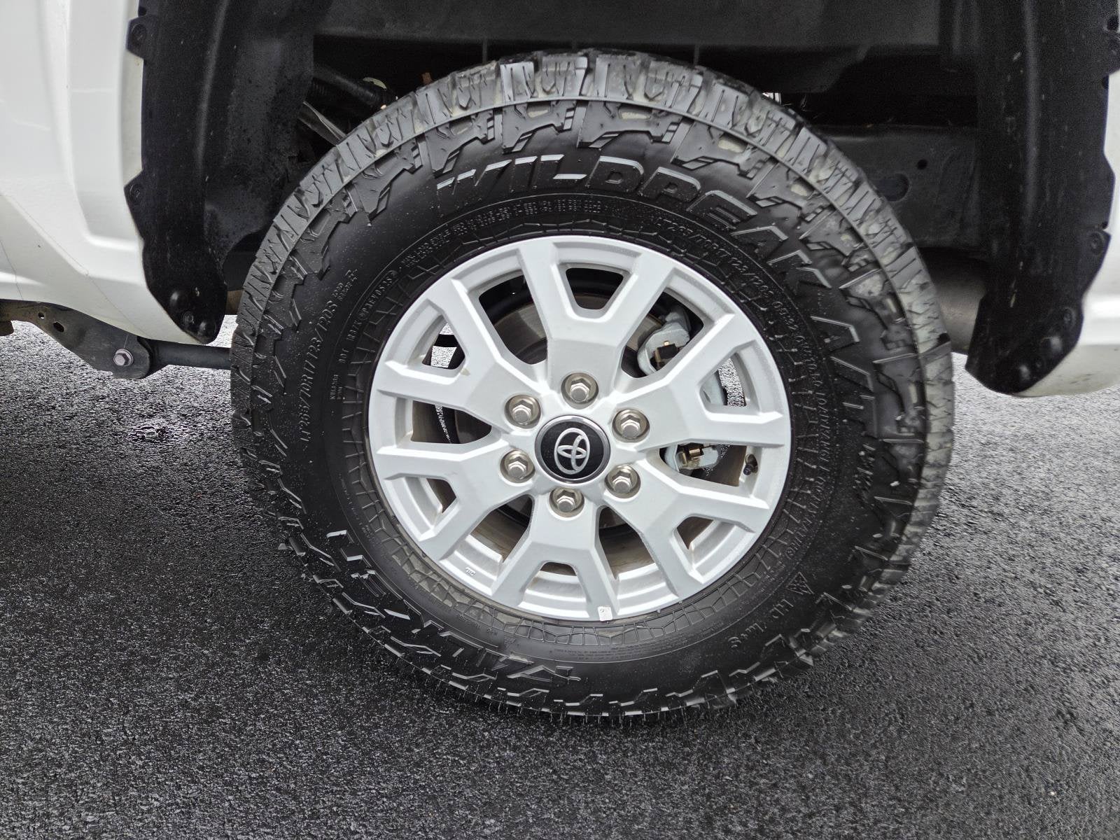 2025 Toyota Tacoma 4WD SR5