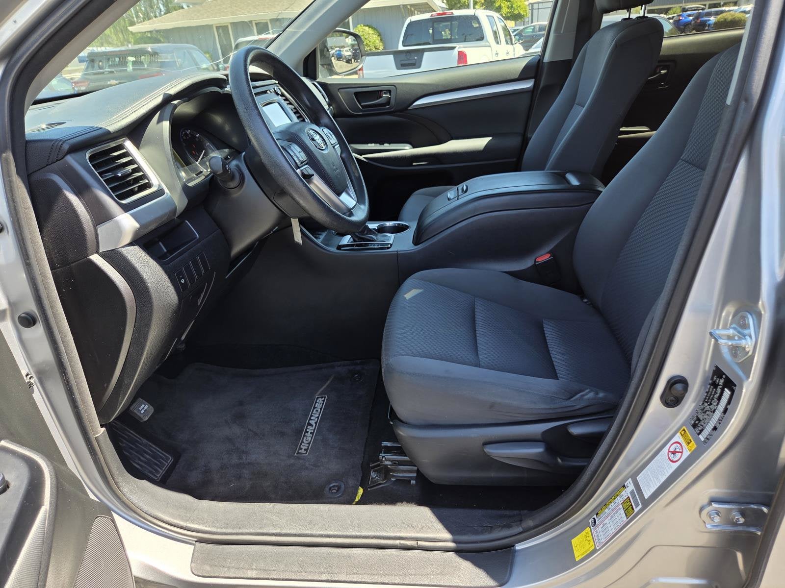 2016 Toyota Highlander LE