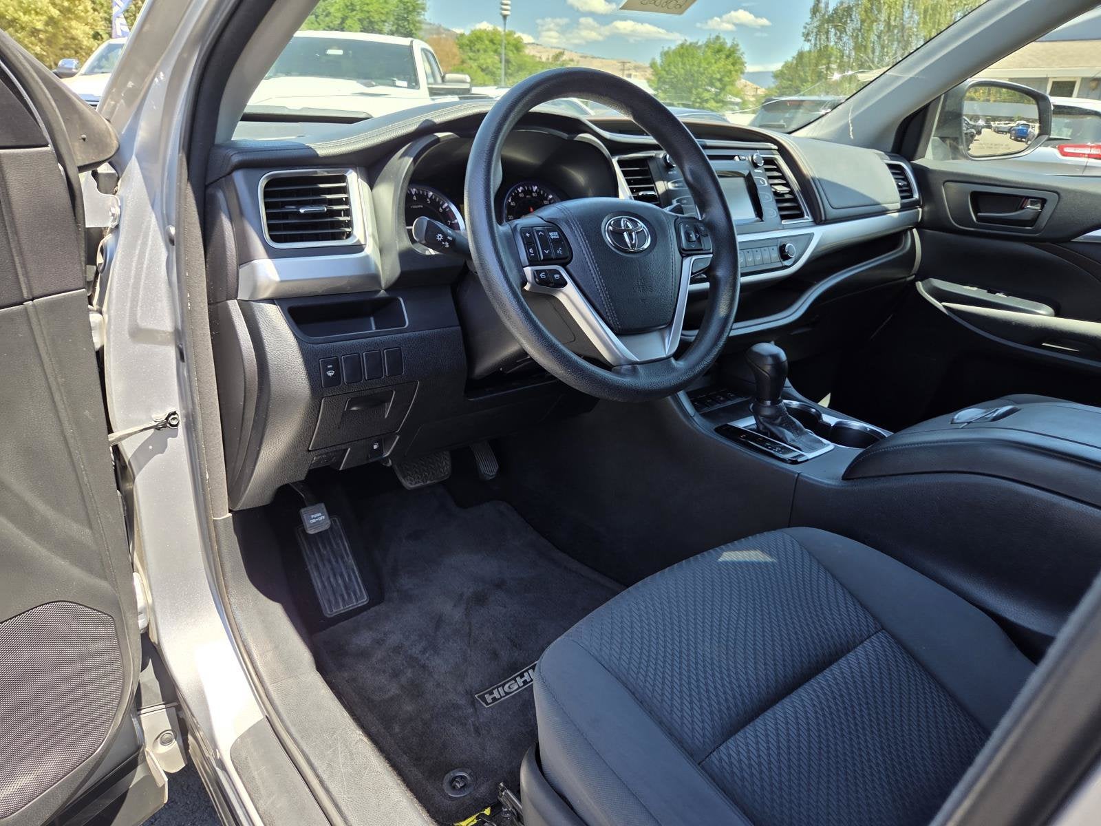 2016 Toyota Highlander LE