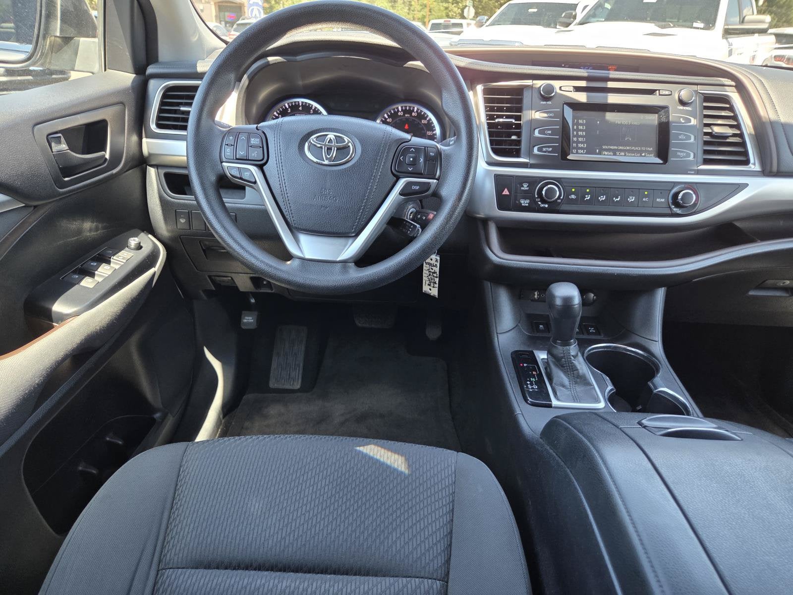 2016 Toyota Highlander LE