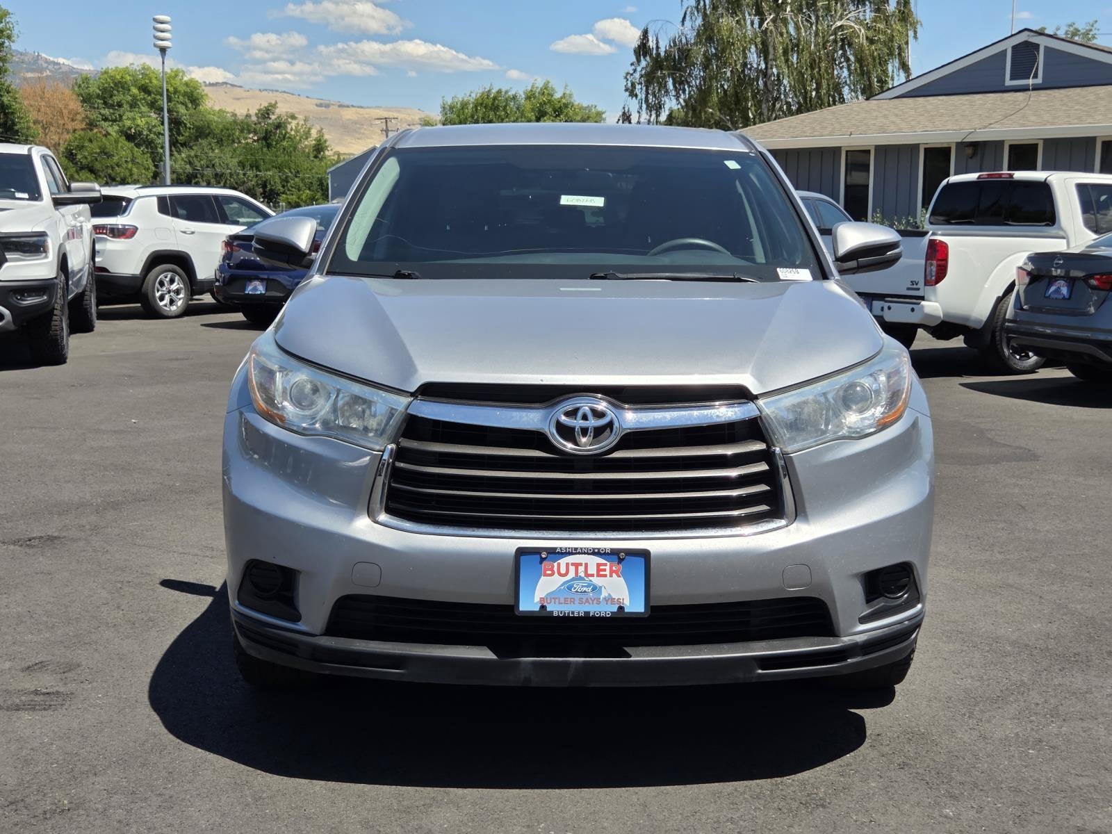 2016 Toyota Highlander LE