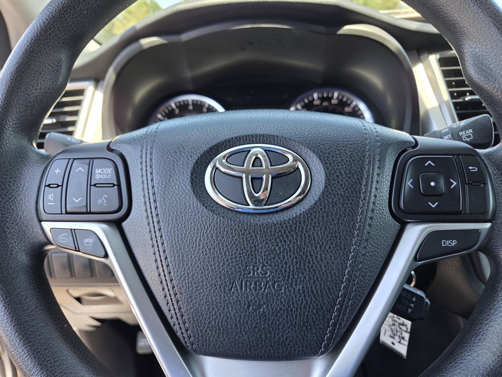 2016 Toyota Highlander LE