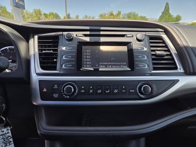 2016 Toyota Highlander LE