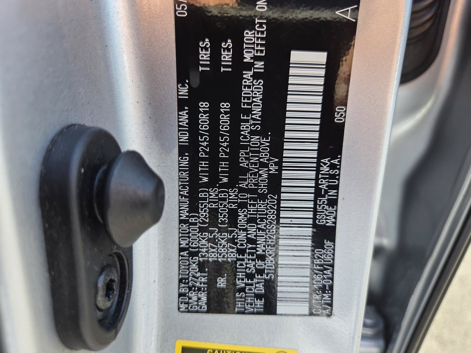 2016 Toyota Highlander LE