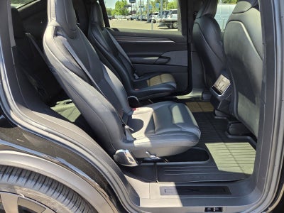 2025 Tesla Model X Base
