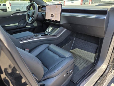 2025 Tesla Model X Base