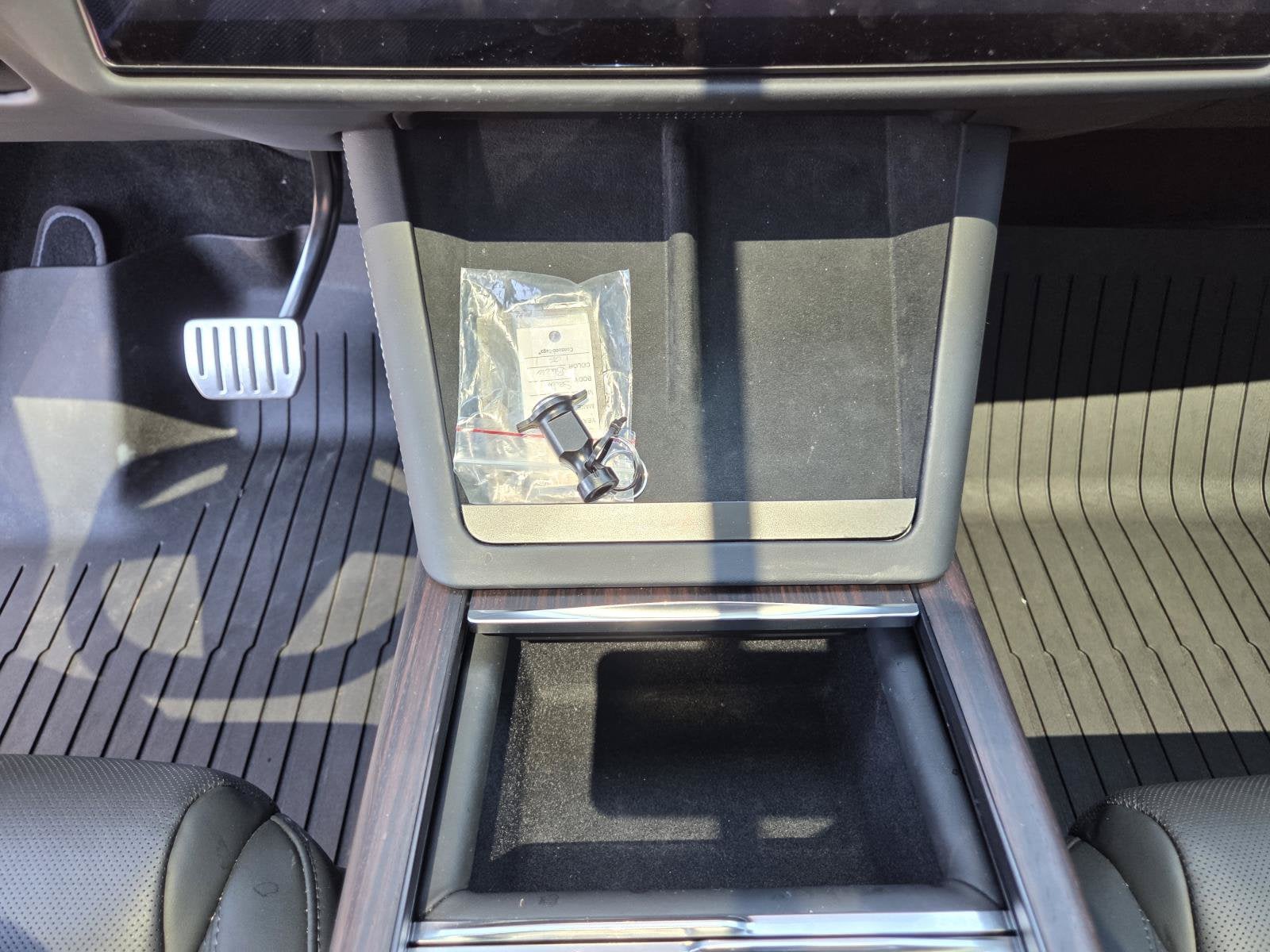 2025 Tesla Model X Base