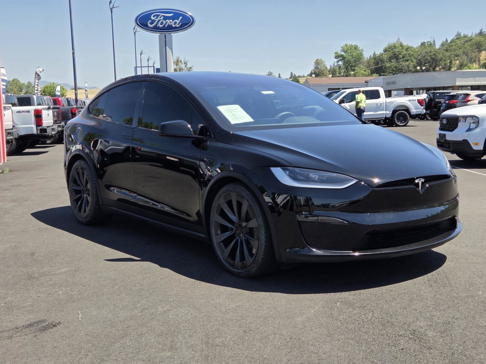 2025 Tesla Model X Base