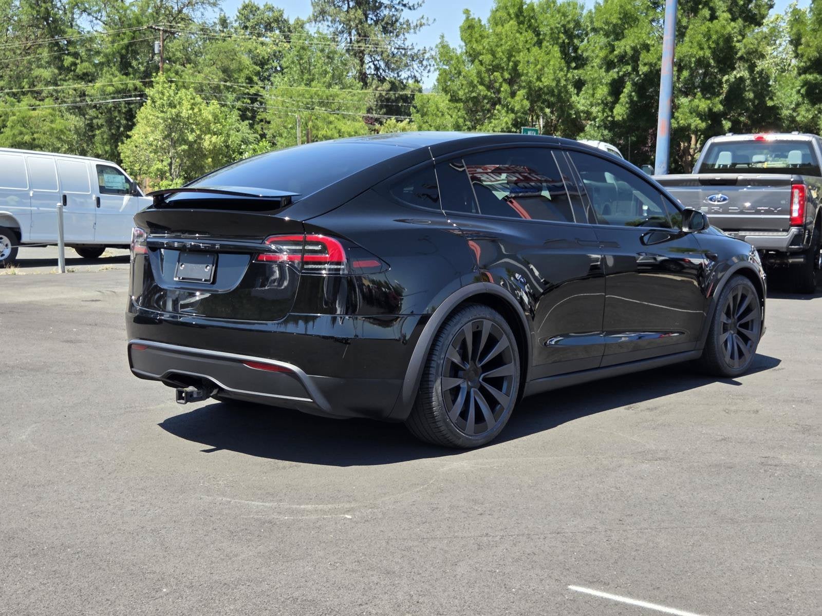 2025 Tesla Model X Base