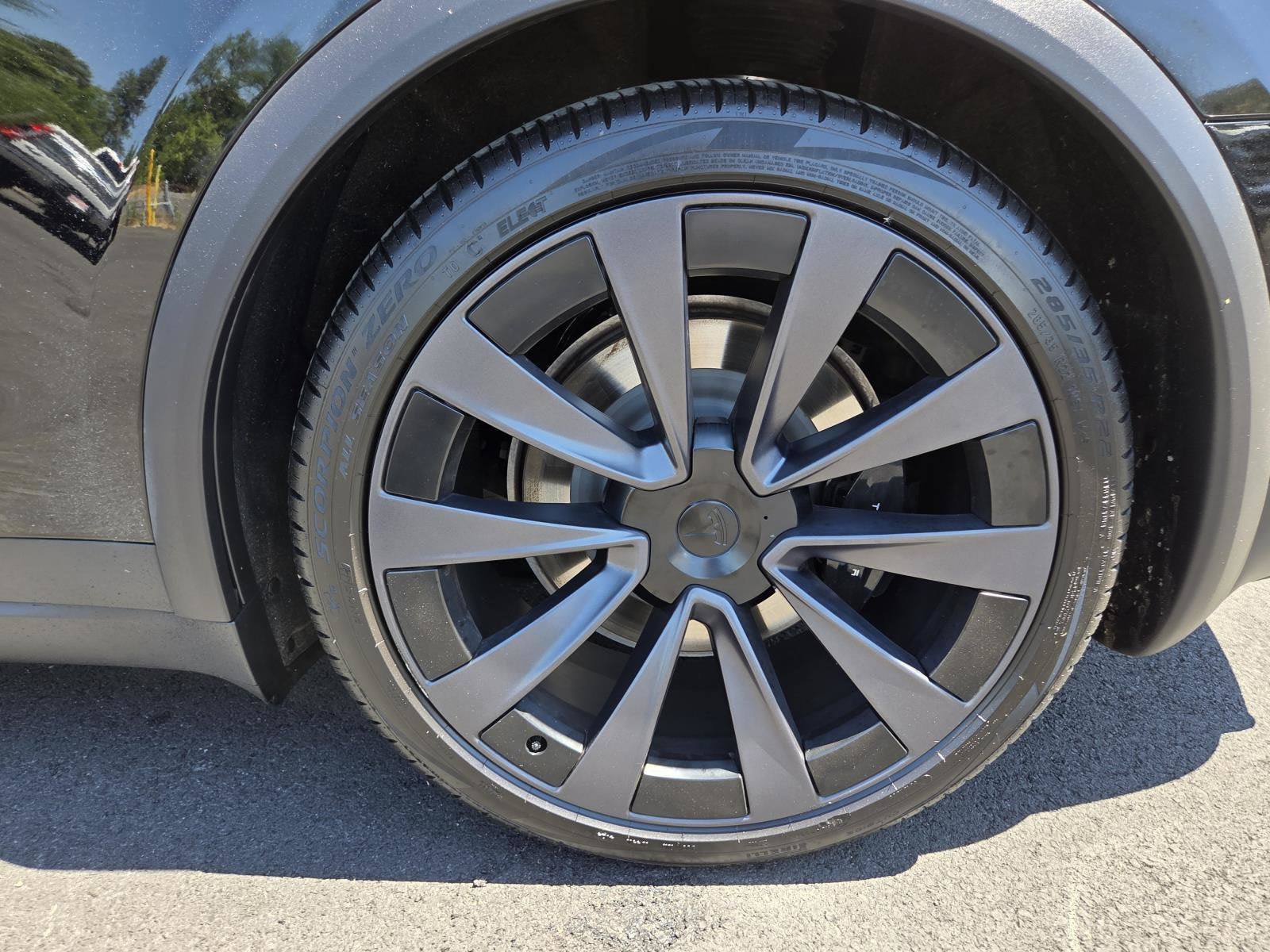 2025 Tesla Model X Base