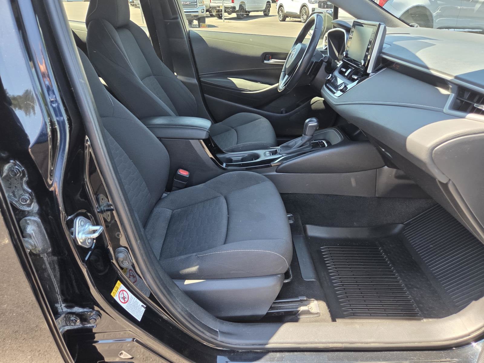 2020 Toyota Corolla Hatchback SE