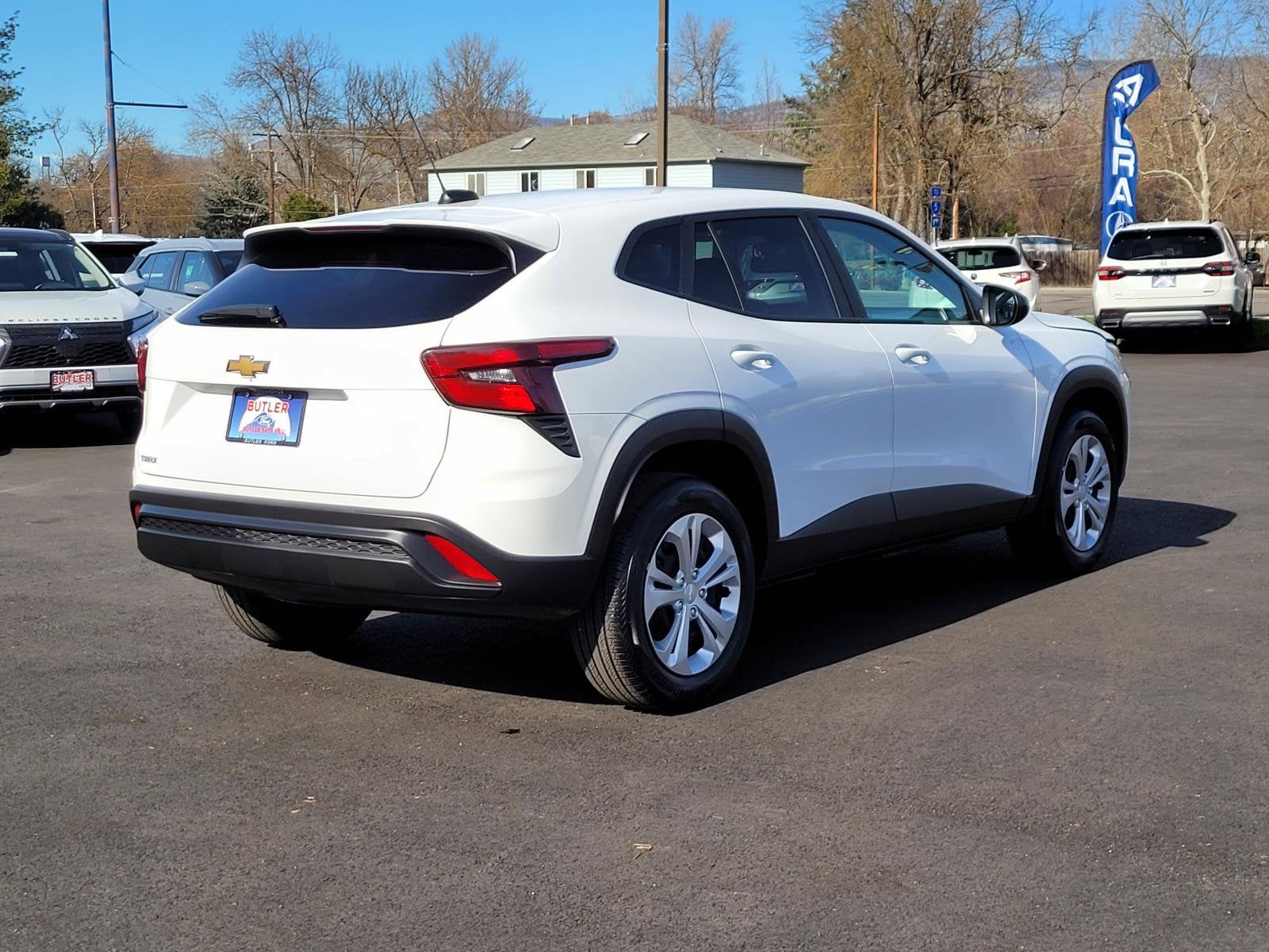 2025 Chevrolet Trax LS