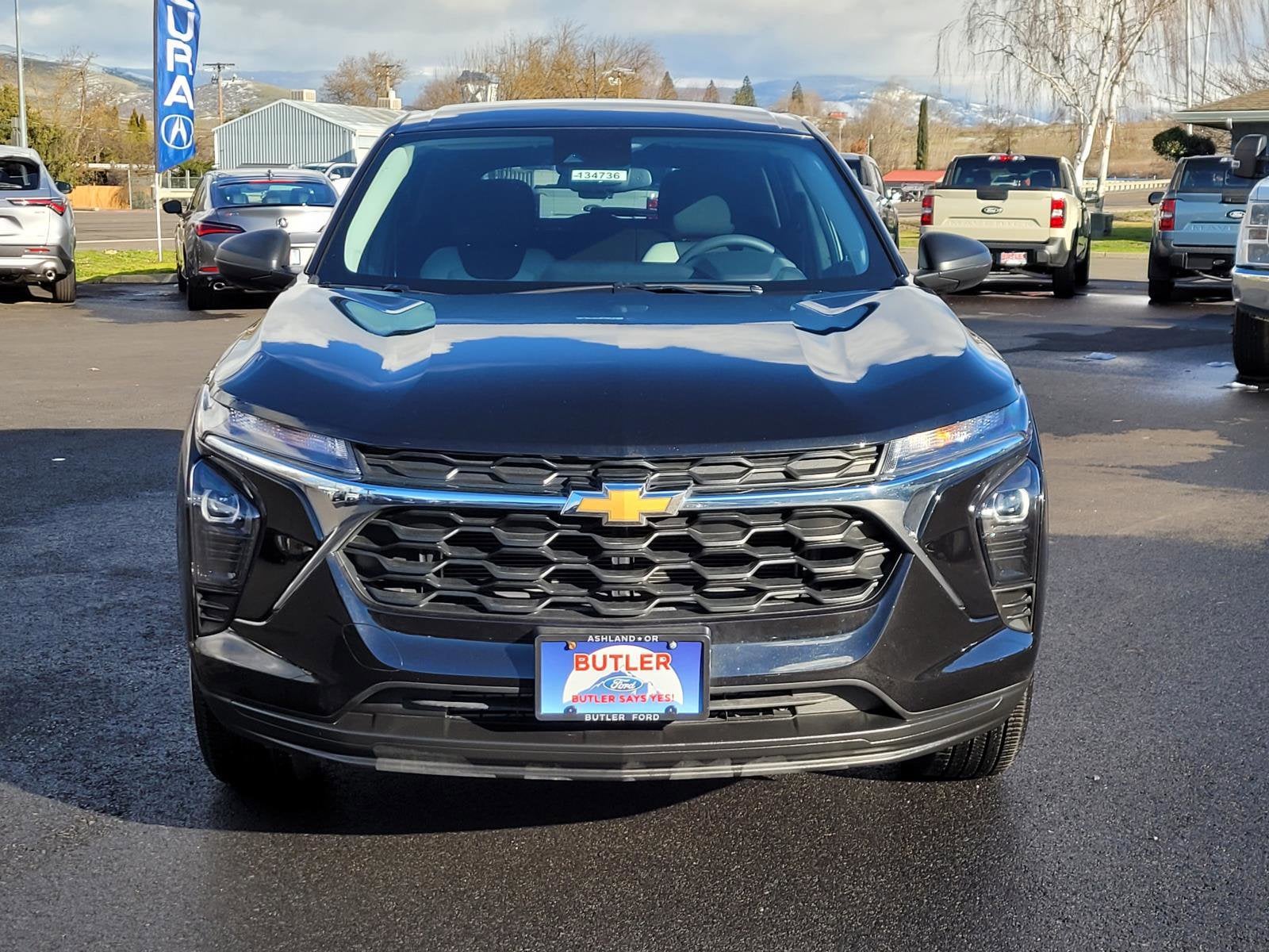 2025 Chevrolet Trax LS