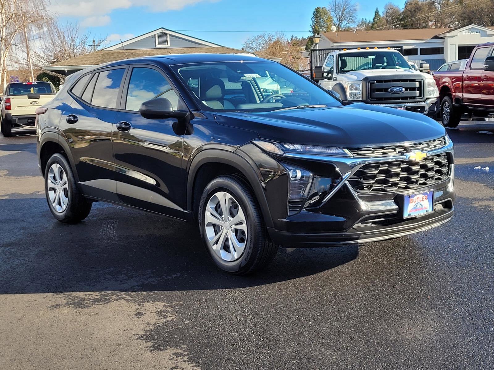 2025 Chevrolet Trax LS