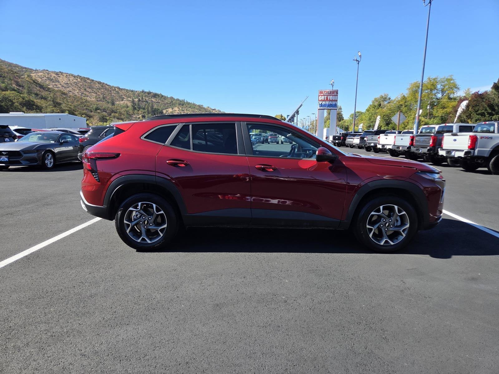 2025 Chevrolet Trax LT