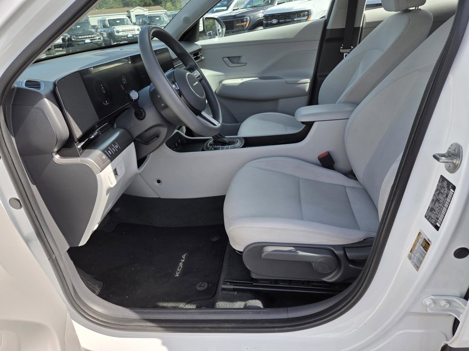 2024 Hyundai Kona SE