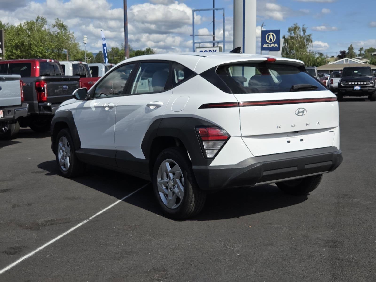 2024 Hyundai Kona SE