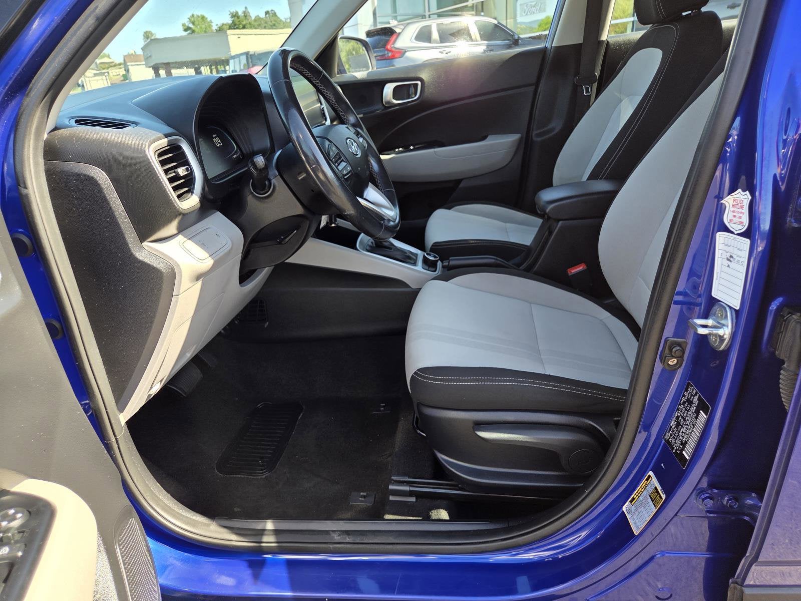 2023 Hyundai Venue SEL