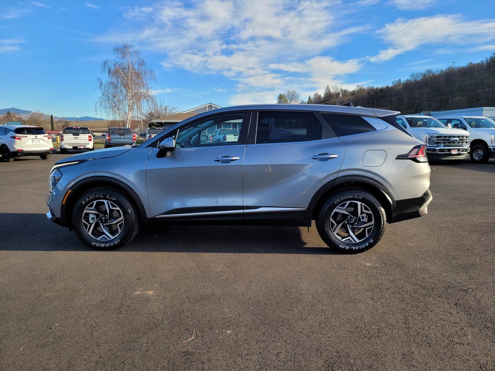 2024 Kia Sportage LX