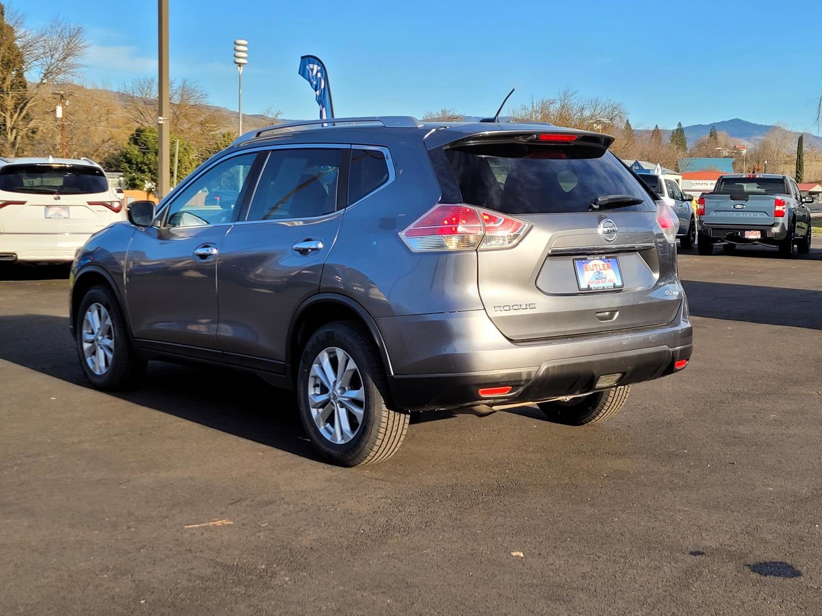 2016 Nissan Rogue SV