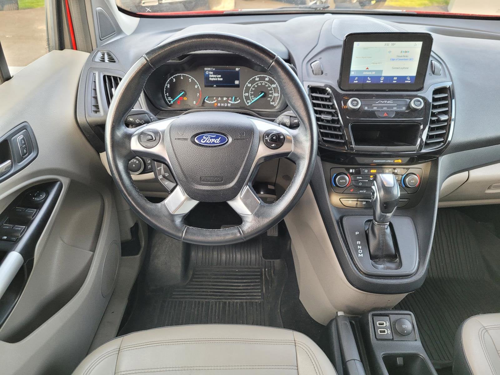 2022 Ford Transit Connect Wagon Titanium